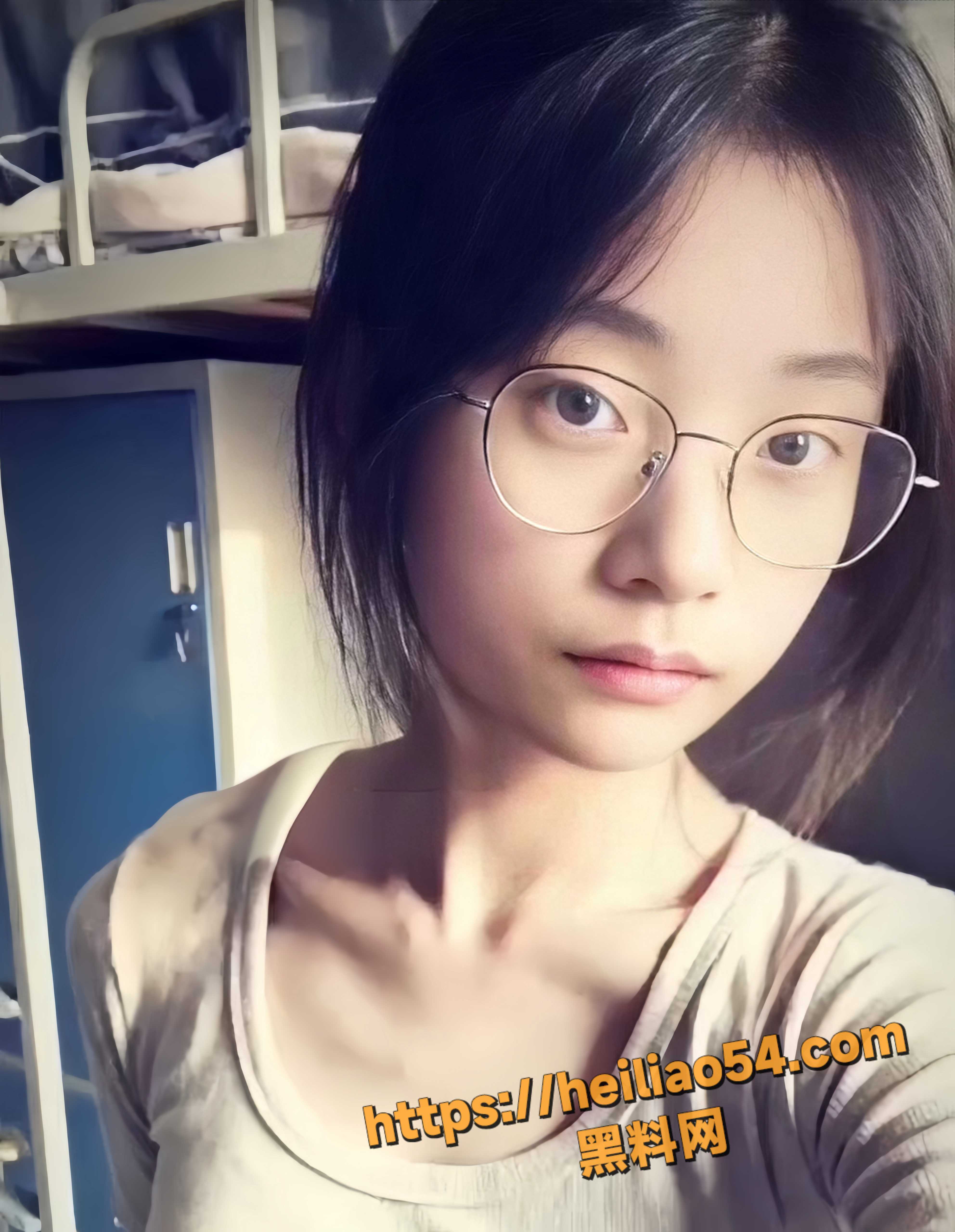 魏雯丽不雅视频3