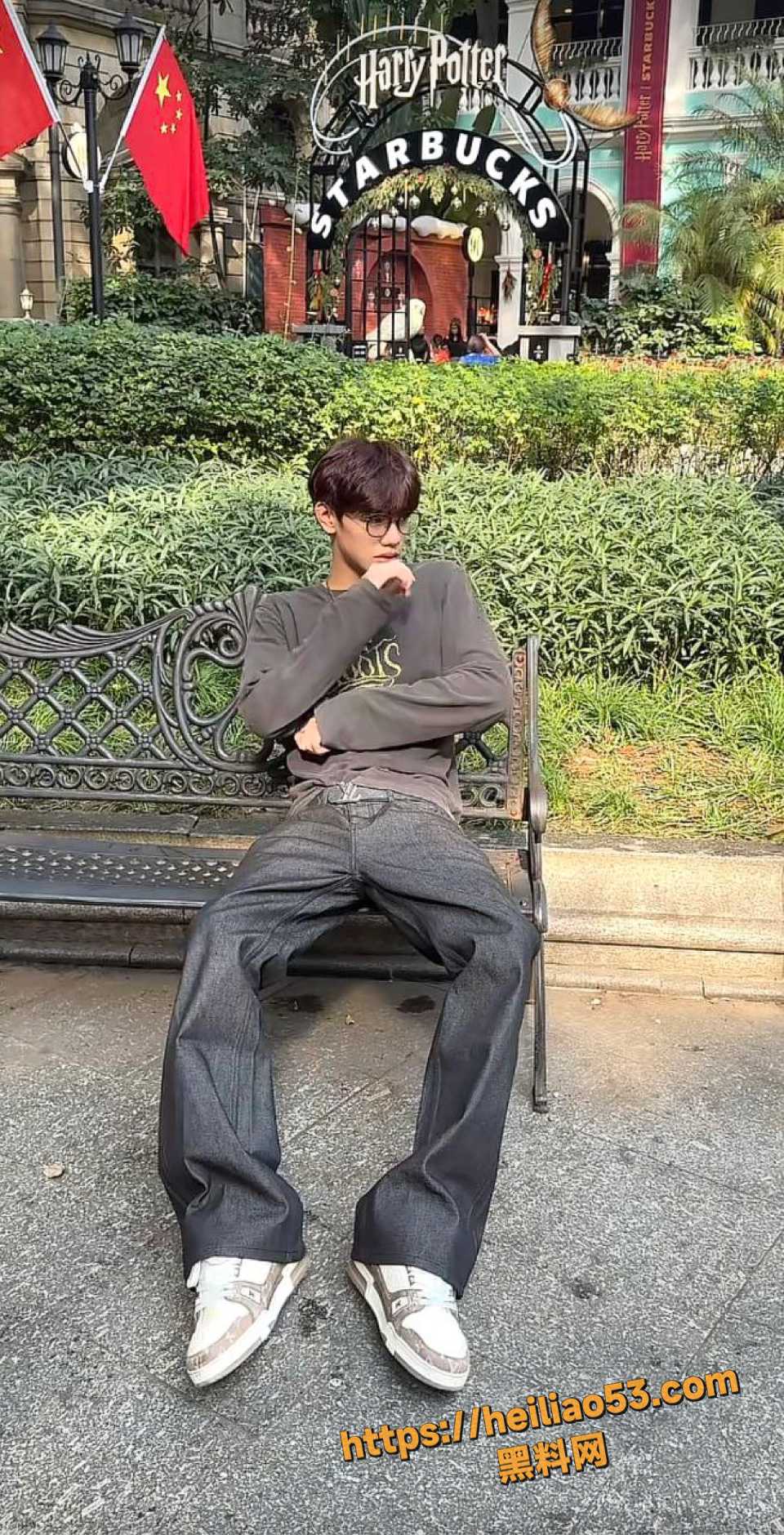 女王殿下的弟弟养的狗的主人不雅视频流出6