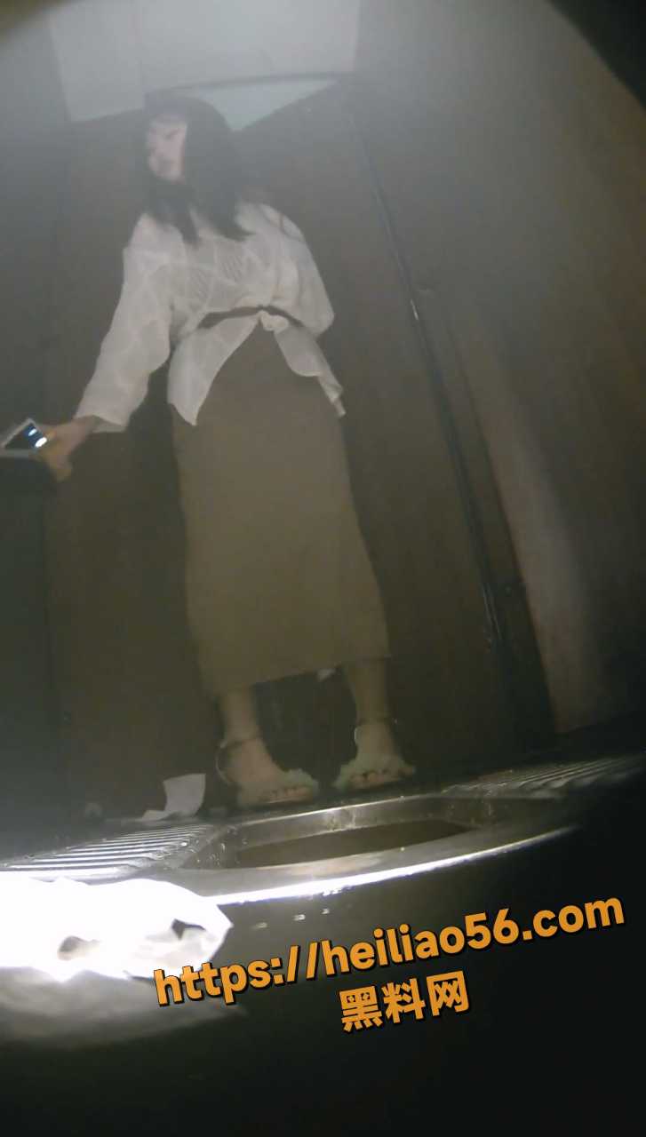 厕拍