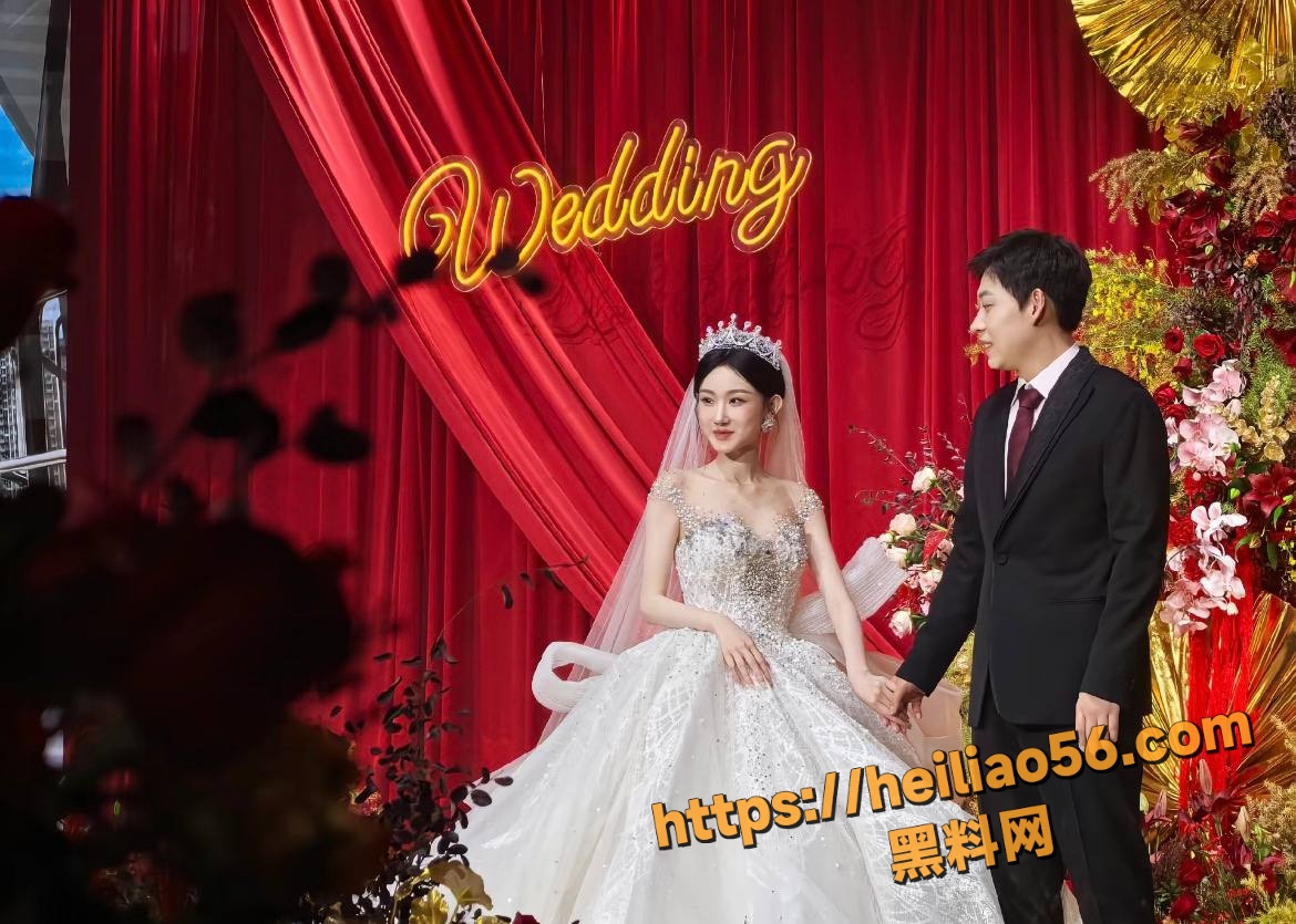 李瑞滨与多名男名媛打卡6