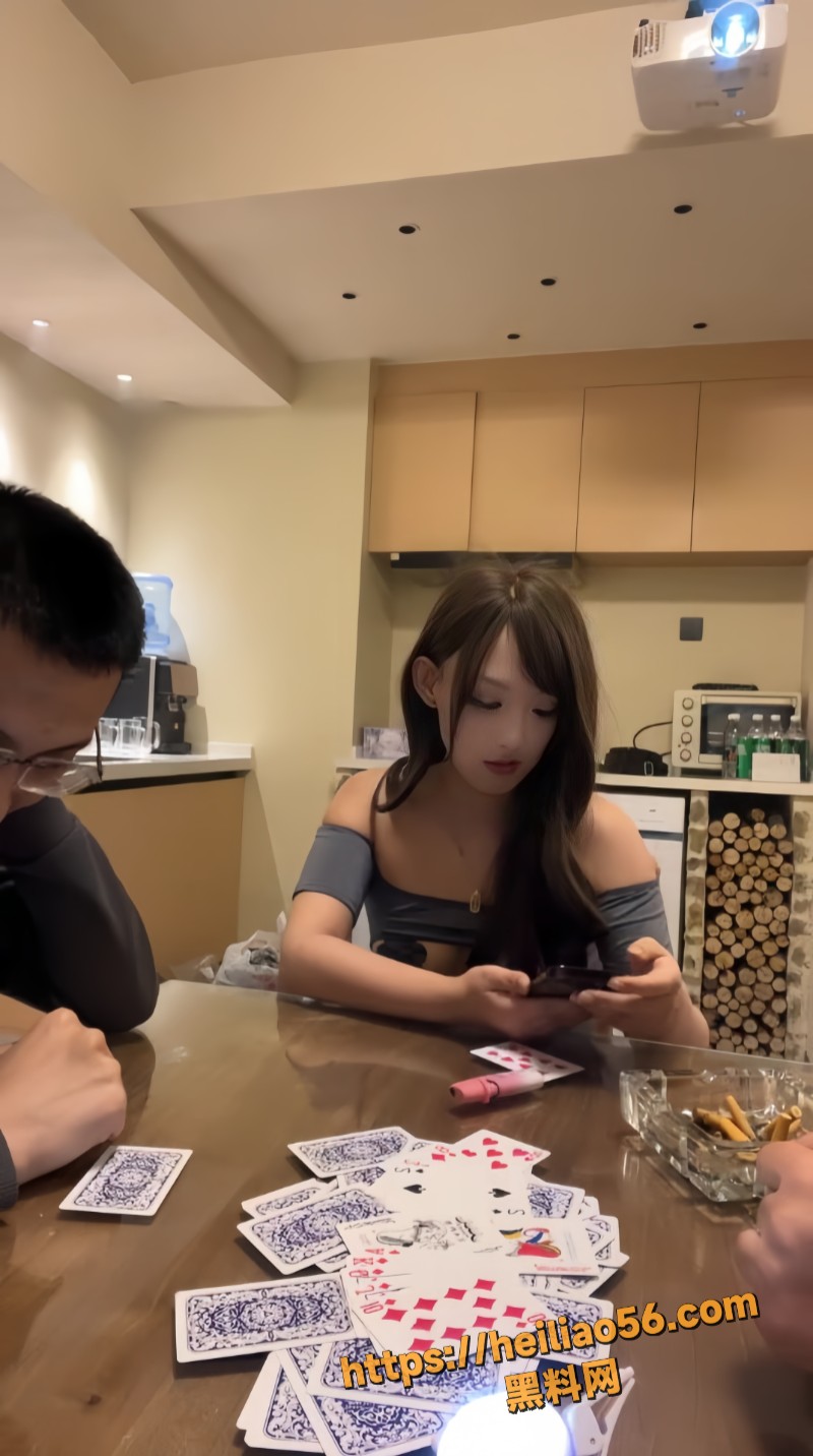 绿帽淫妻被男伴调教1