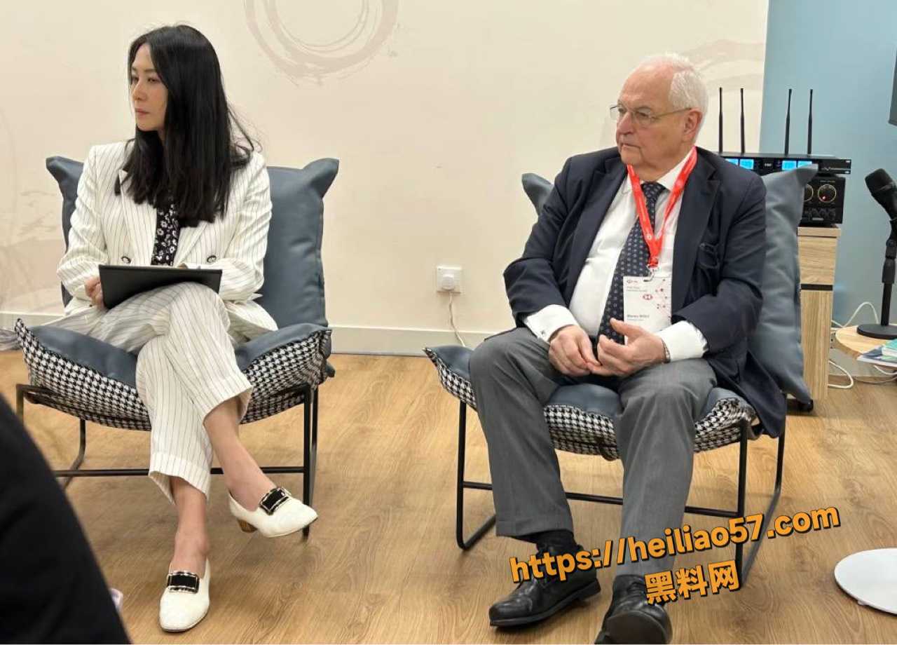经济学教授私生活曝光1