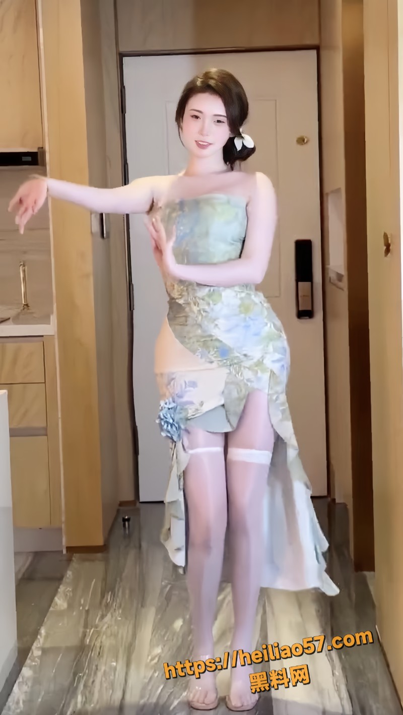 苏苏是猪猪AI脱衣1