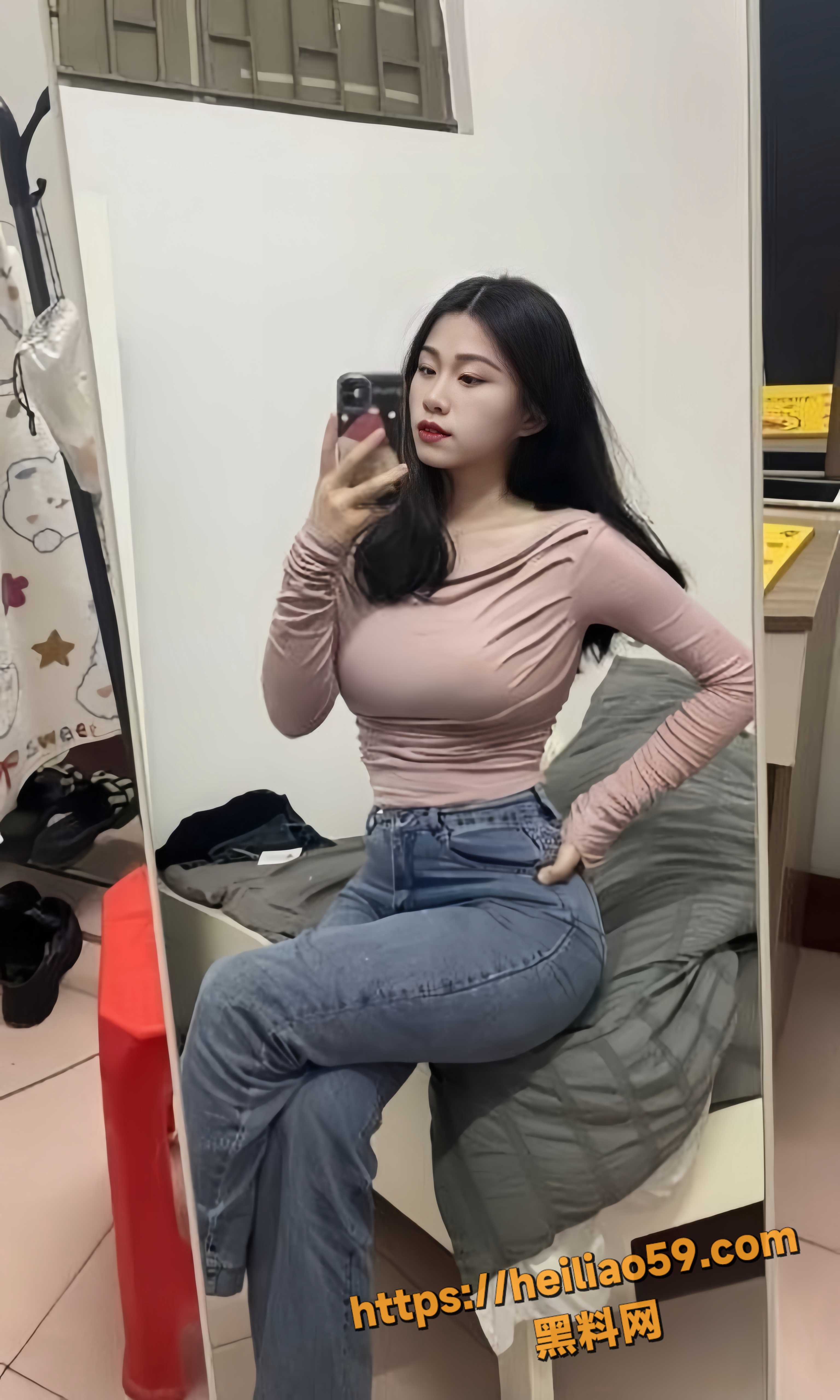 美乳翘臀5