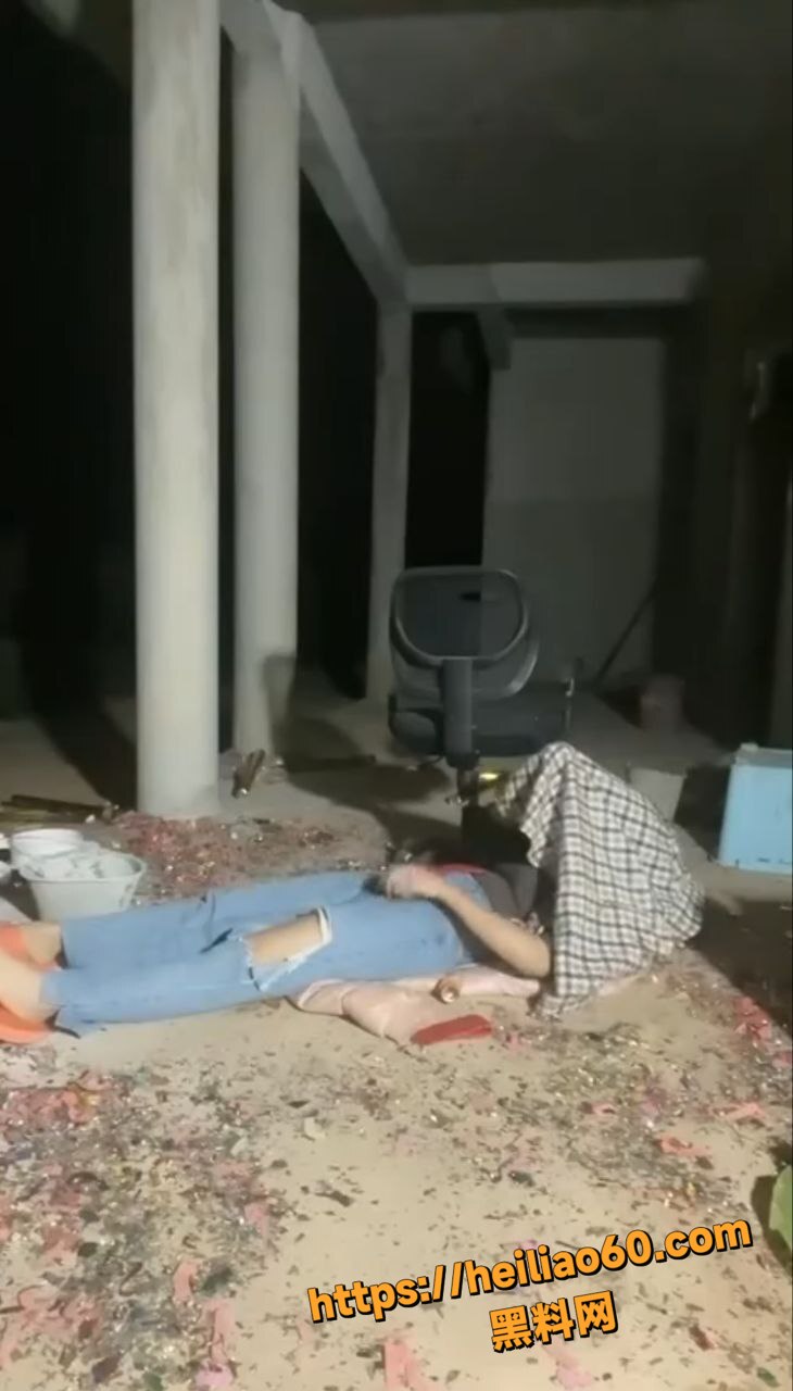 奇葩美女直播资源1