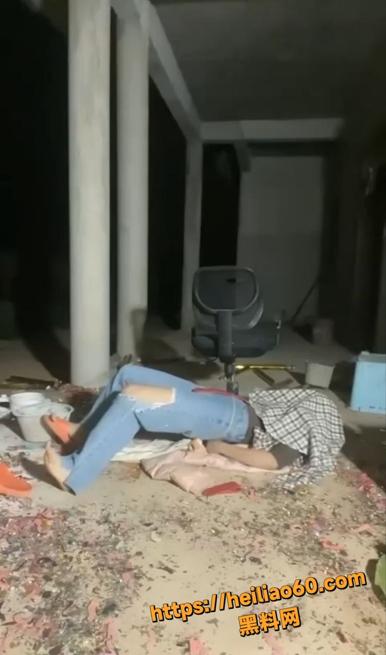 美女低俗直播录屏3