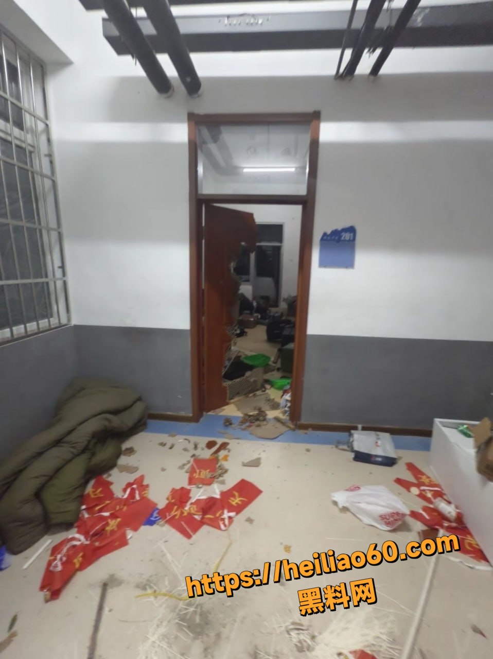 戒网瘾学校学生起义现场1