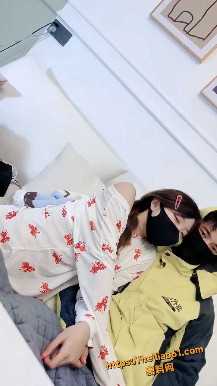初夏柚子与外卖员视频