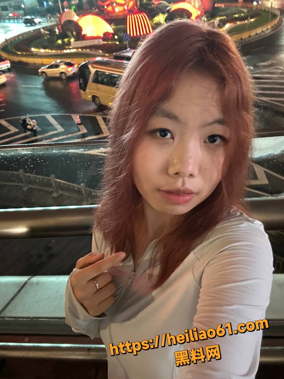 大学生何欢性爱视频3