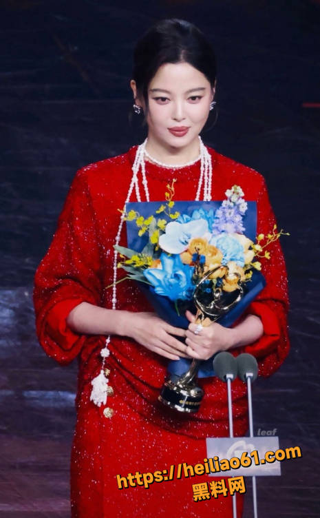 杨幂AI性爱视频4