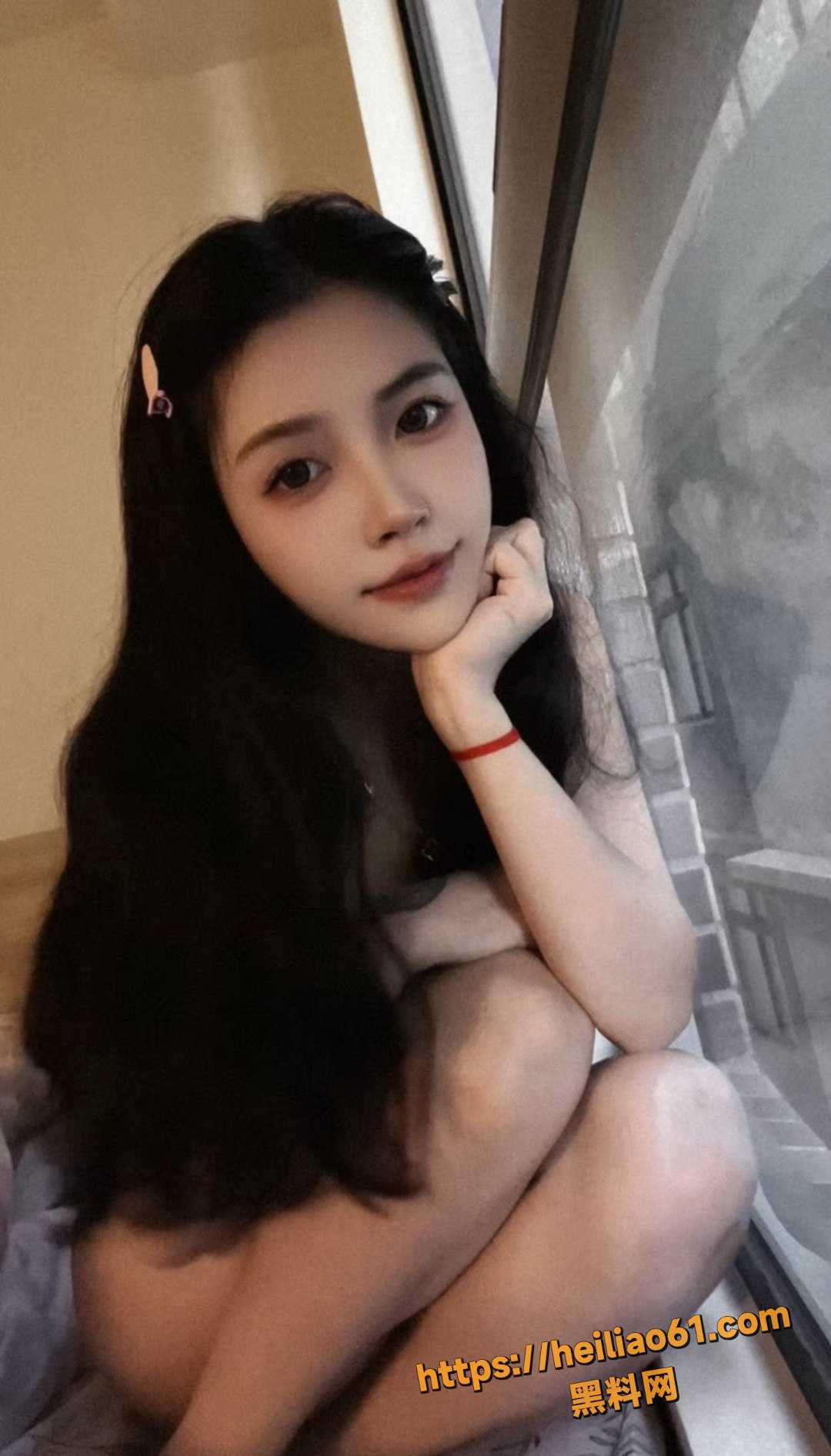 台湾反差婊自慰视频