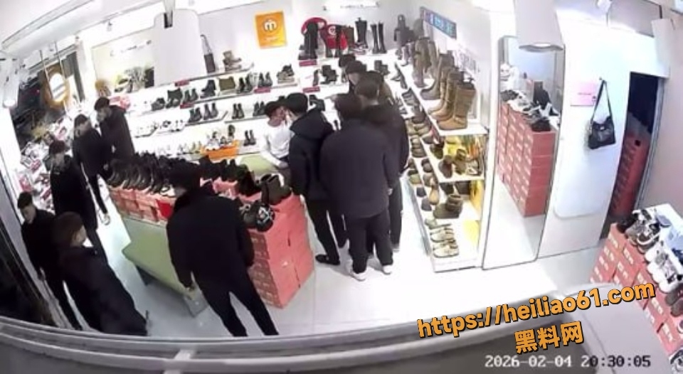 山东菏泽曹县精神小伙群殴事件5