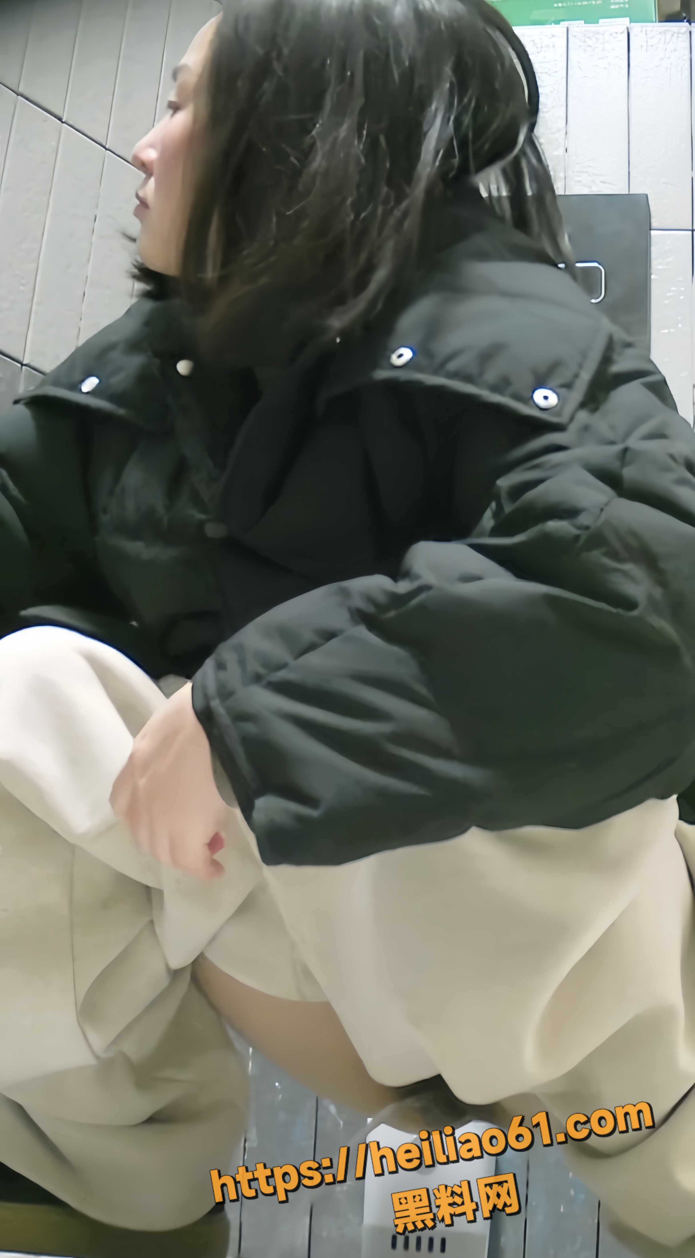 女厕7
