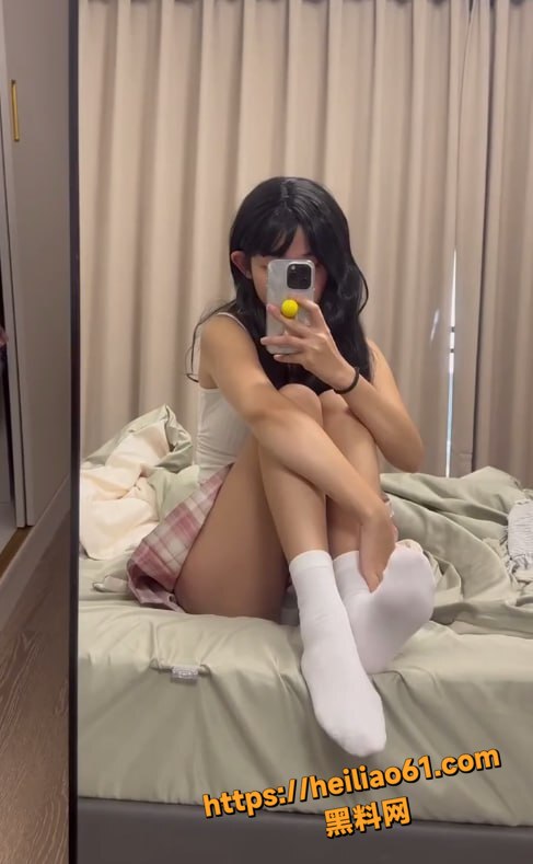 晕晕黑丝玉足福利视频2