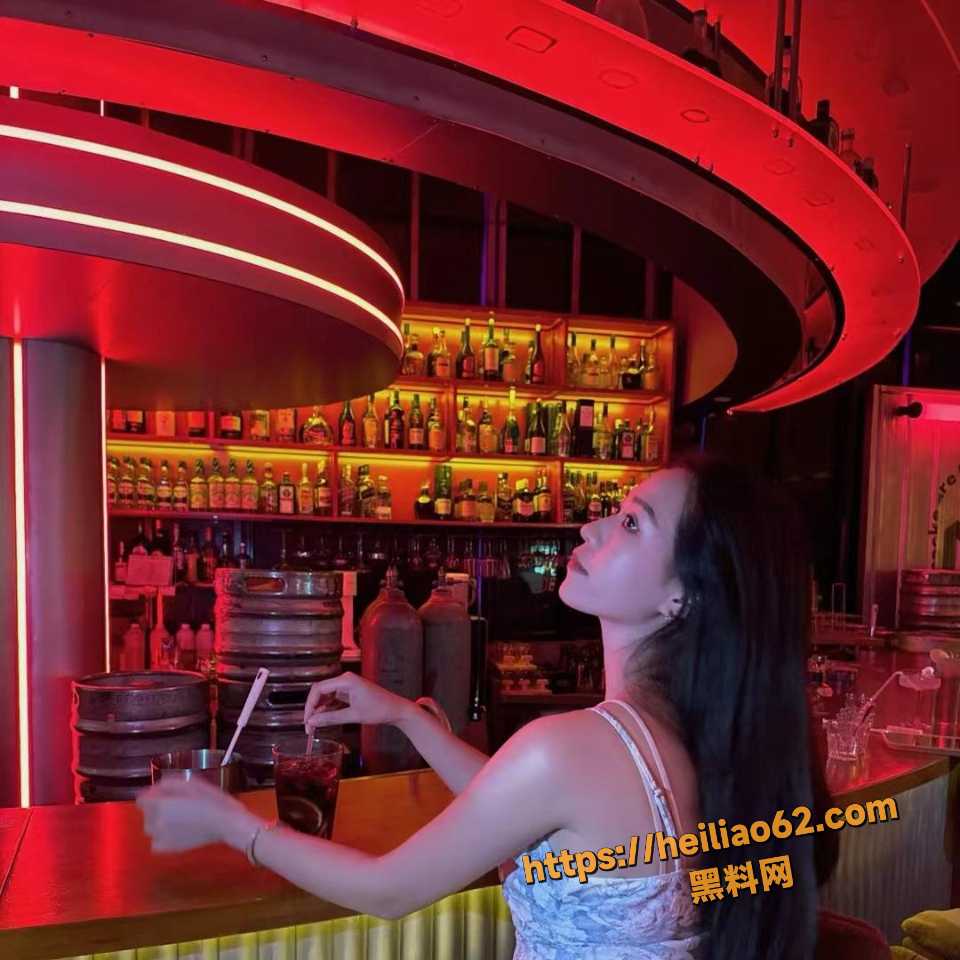 李斯梅酒店被金主猛操视频流出1