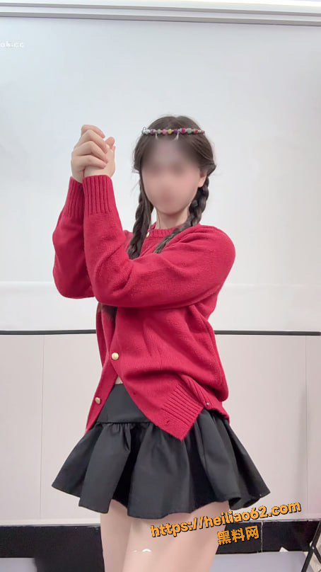 美乳