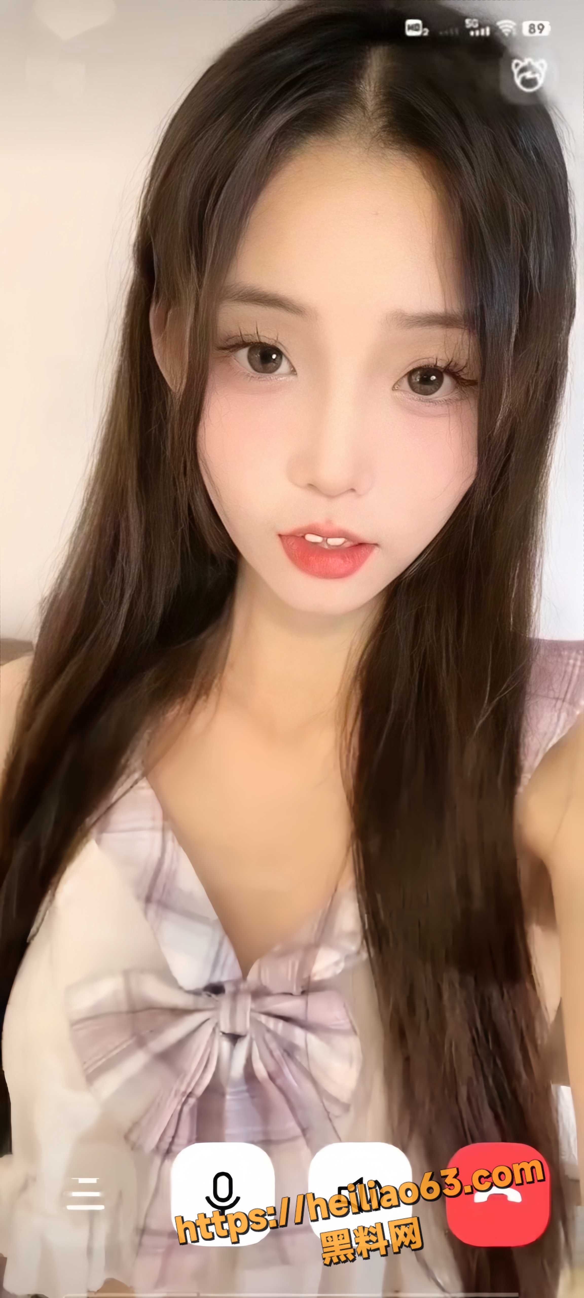 00后清纯女神裸聊合集2