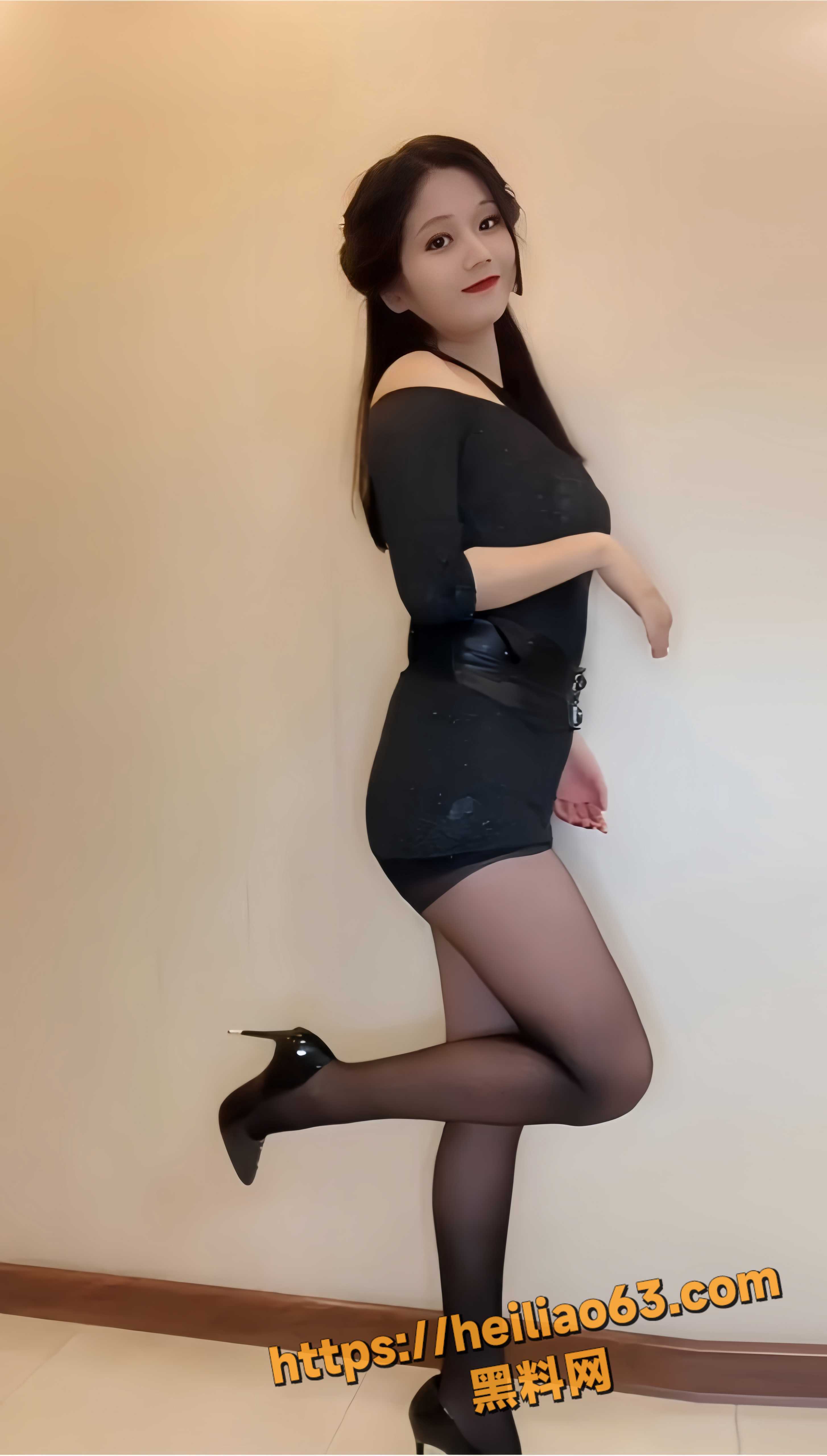 小歪宝裸舞自慰视频2