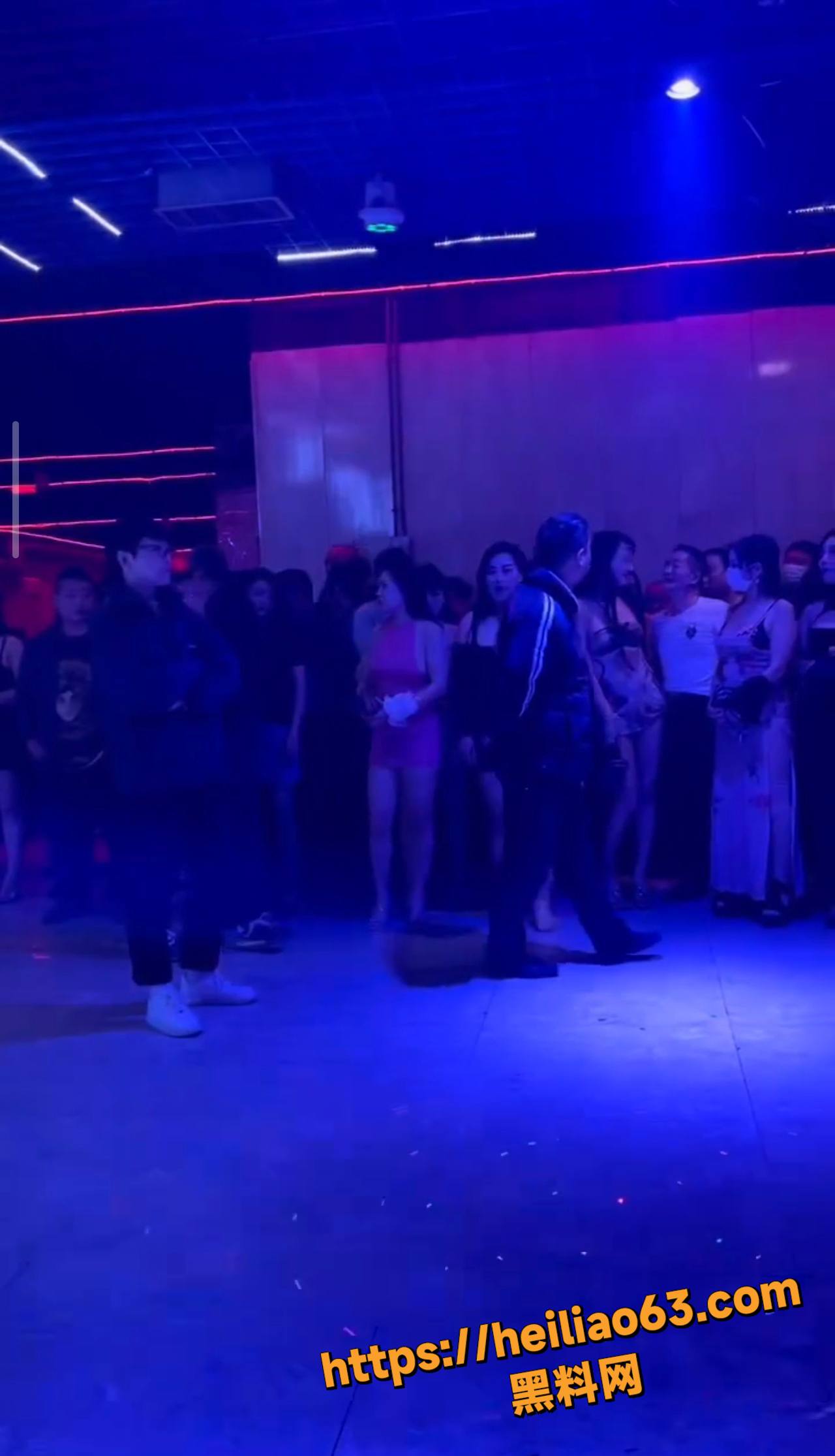 砂舞厅偷拍视频1
