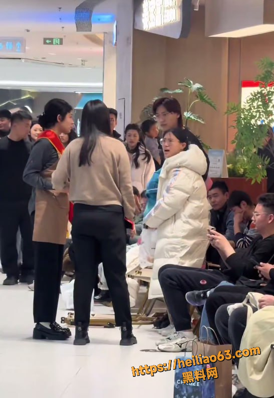 商场吵架视频