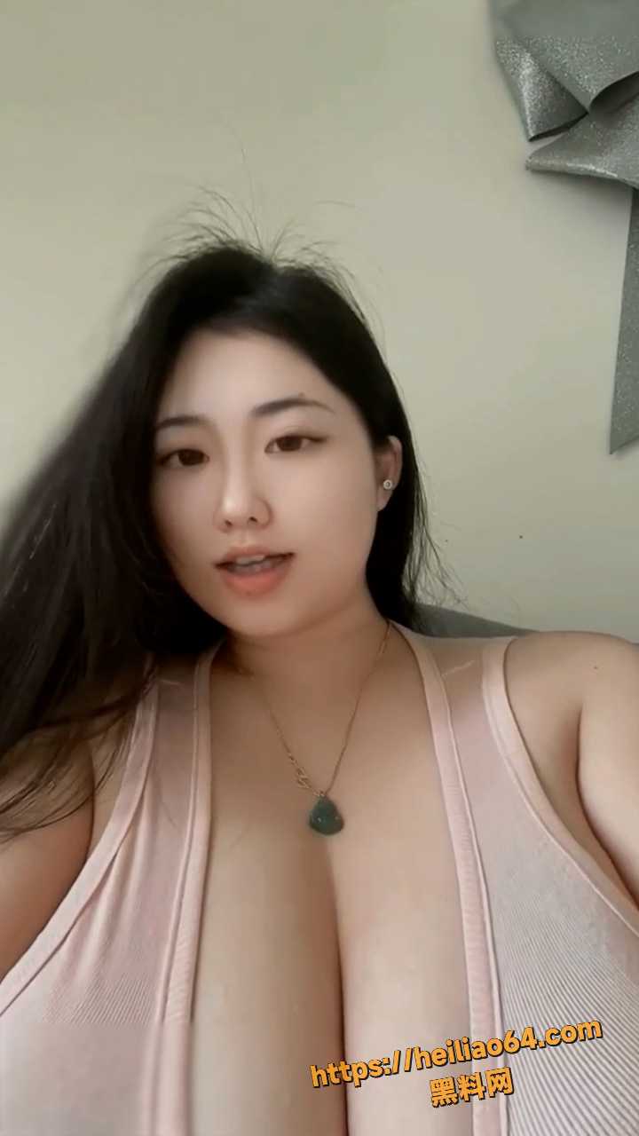 大码女孩皮神视频