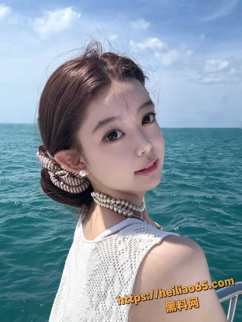抖音百万网红 晗少 李逸晗 曝光前男友 丛睿言  酒店出轨队友女友 骚扰女生证据实锤