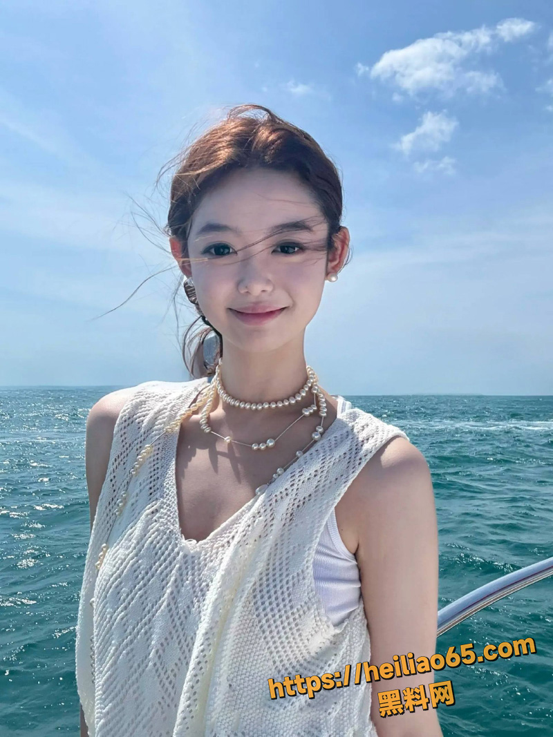抖音百万网红 晗少 李逸晗 曝光前男友 丛睿言  酒店出轨队友女友 骚扰女生证据实锤