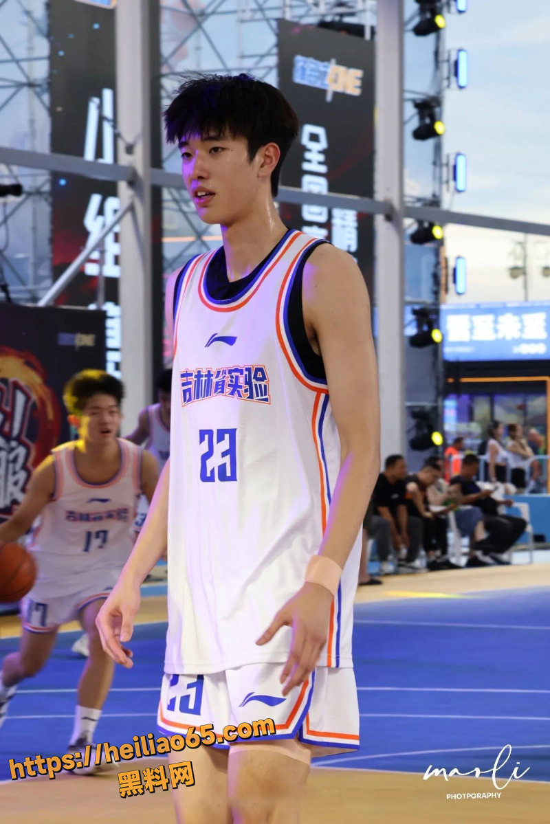 抖音百万网红 晗少 李逸晗 曝光前男友 丛睿言  酒店出轨队友女友 骚扰女生证据实锤