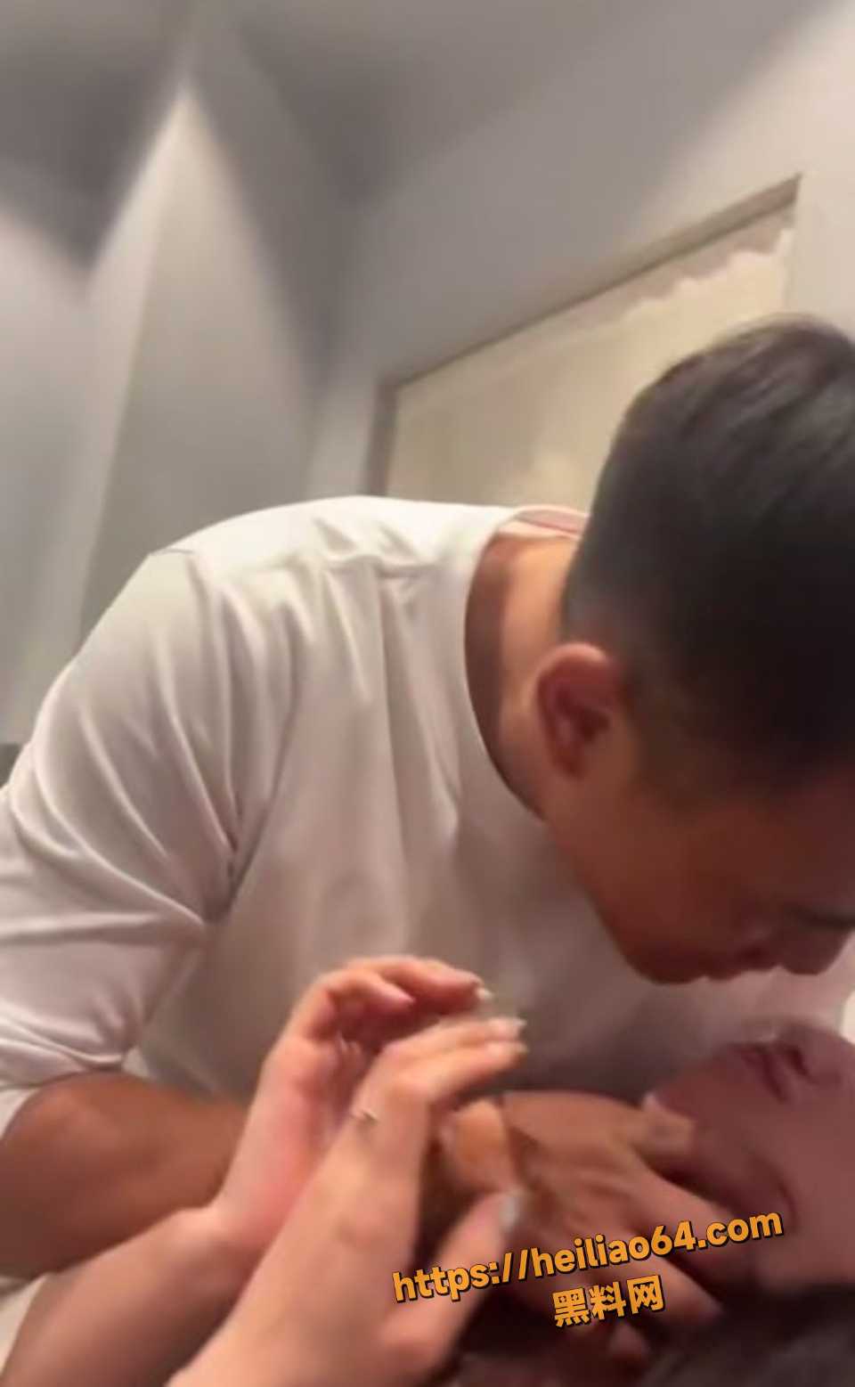 老婆抓奸现场视频曝光2