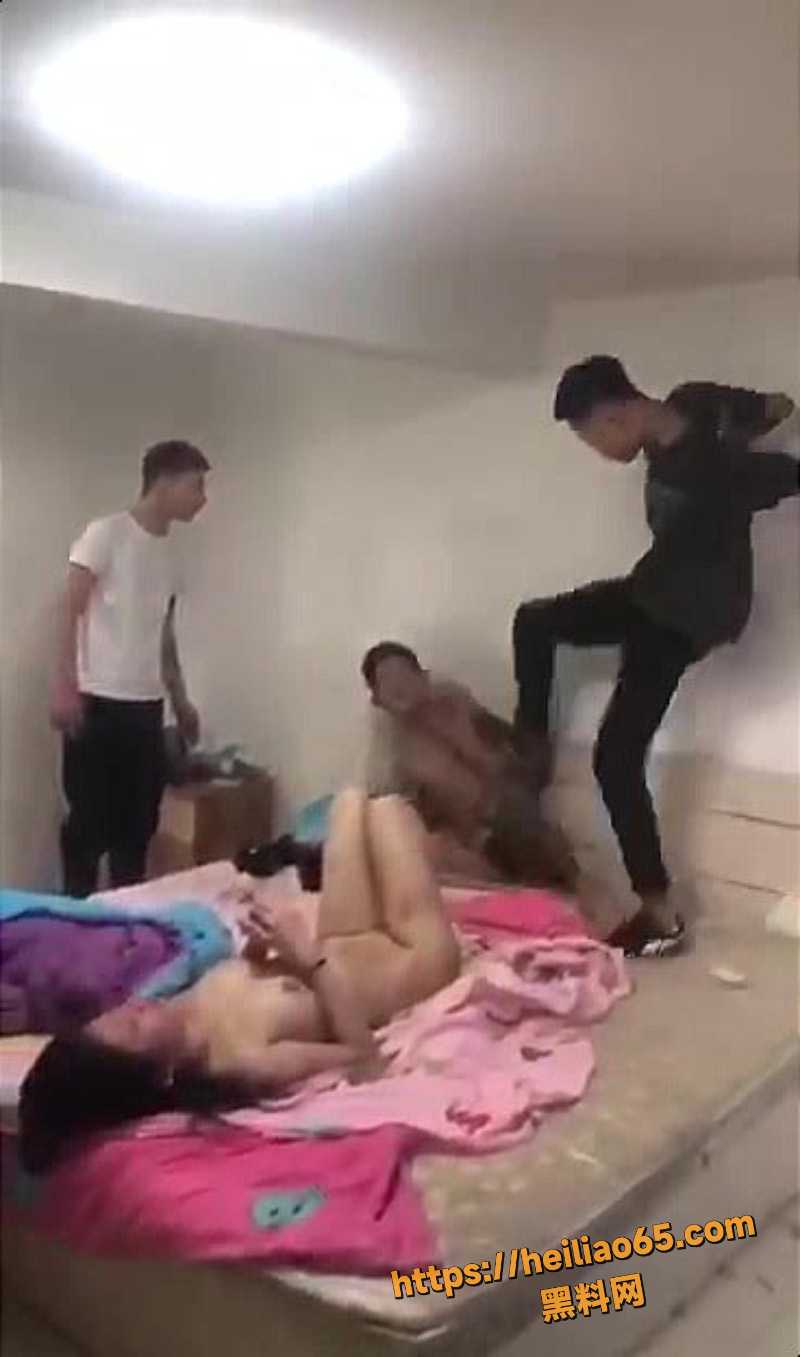 出租屋抓小三视频2