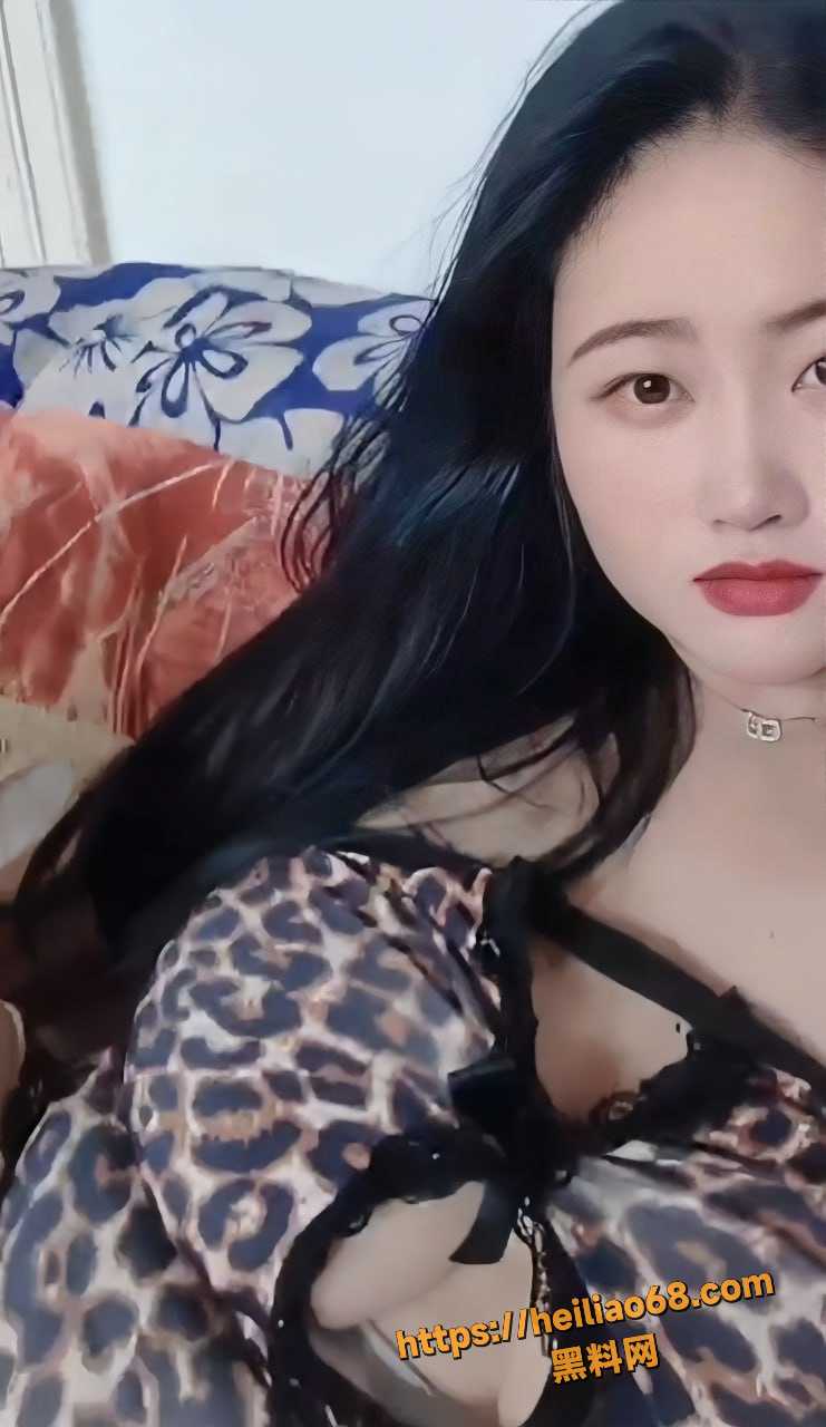 巨乳淫妻老婆出轨