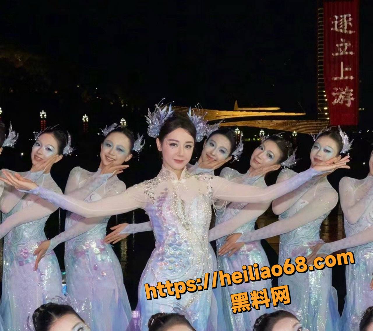 谁给迪丽热巴化的妆7