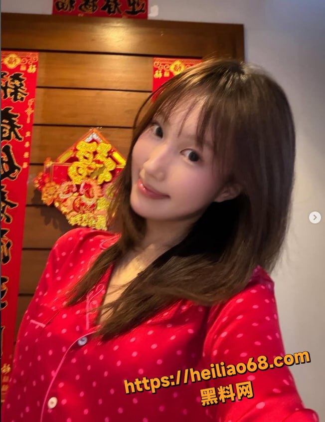 网红zsjhzsjh性爱视频13