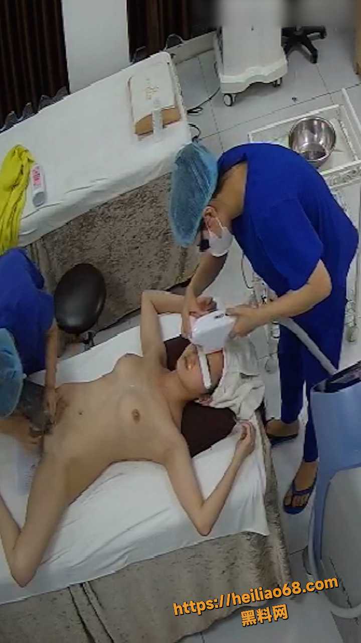 美少妇阴毛造型服务