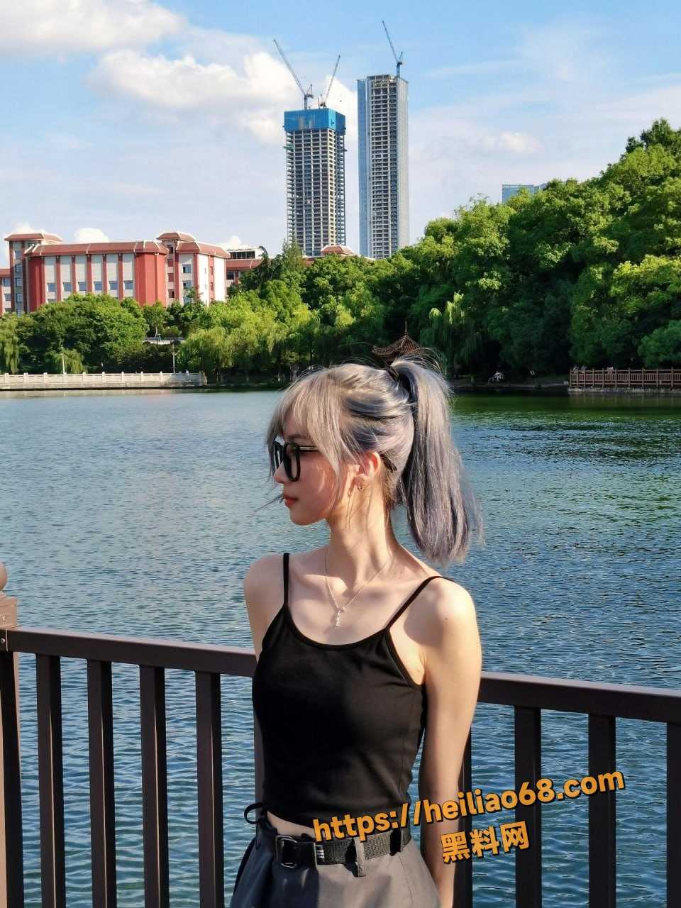 学生妹曹以彤口交视频曝光6