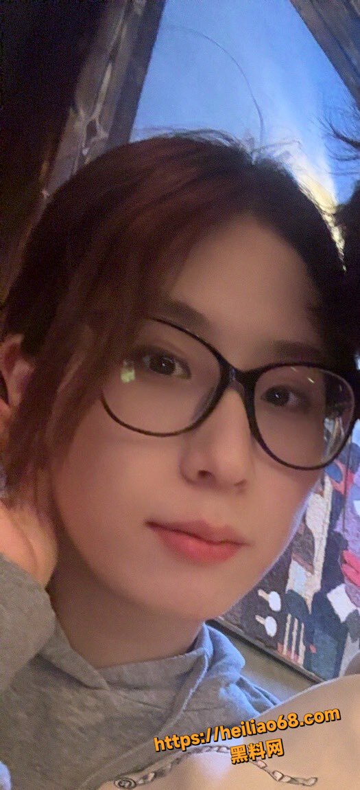 魏妍茜性爱视频合集2