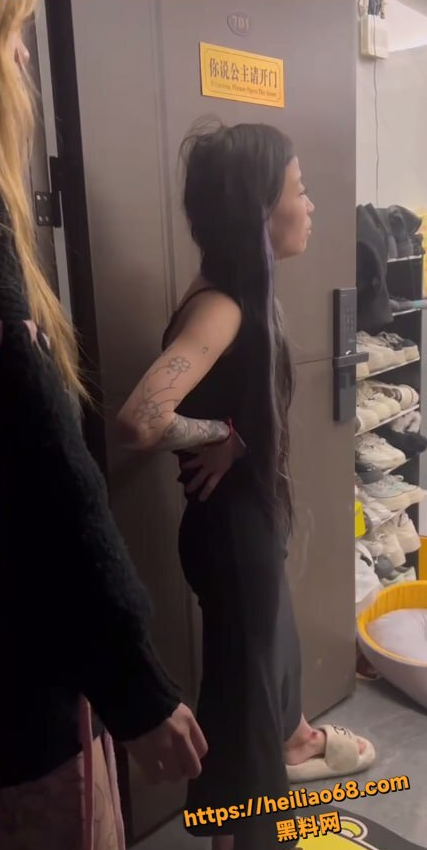 精神小妹新年第一架1