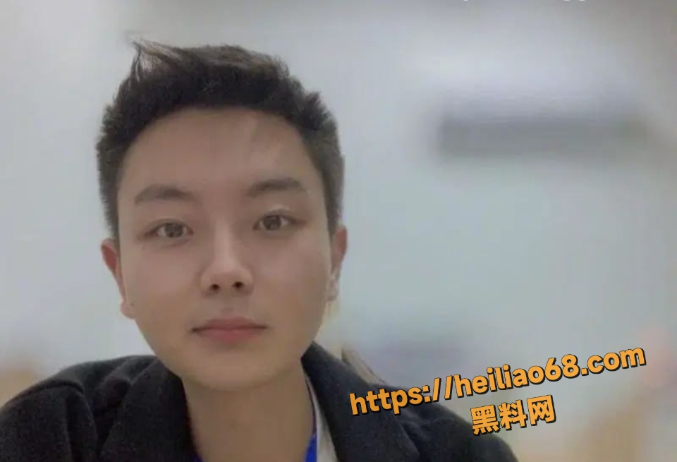 梁圈圈被女友实名曝光锤脚踏多船事件3