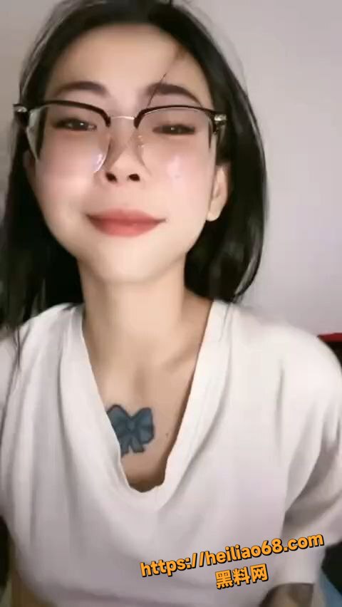 林艾丽自慰视频2