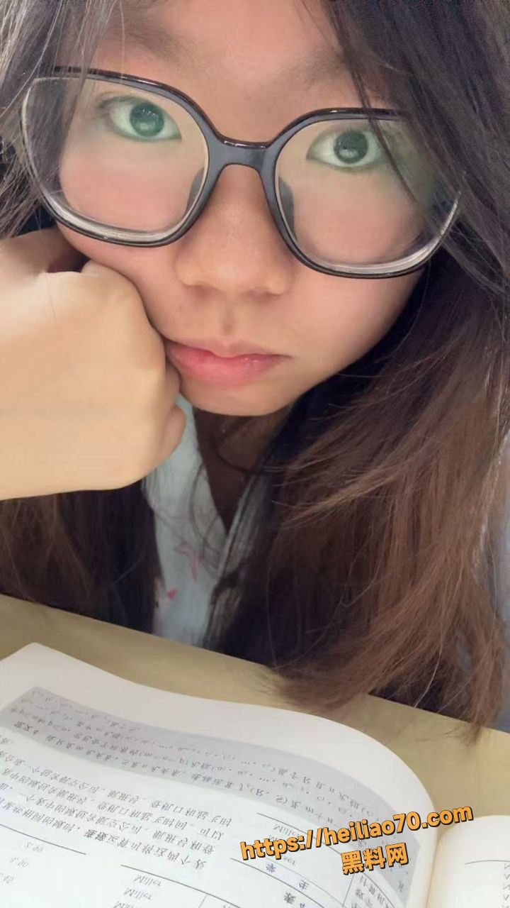 太原学院 郝琪 约炮视频泄漏 喜欢社交软件约炮 放假跑贵州和男朋友打炮