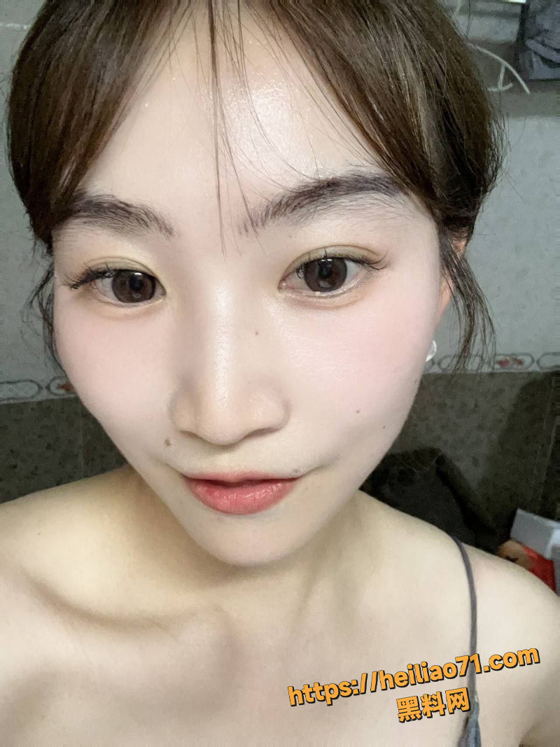 反差女友打麻将输逼1