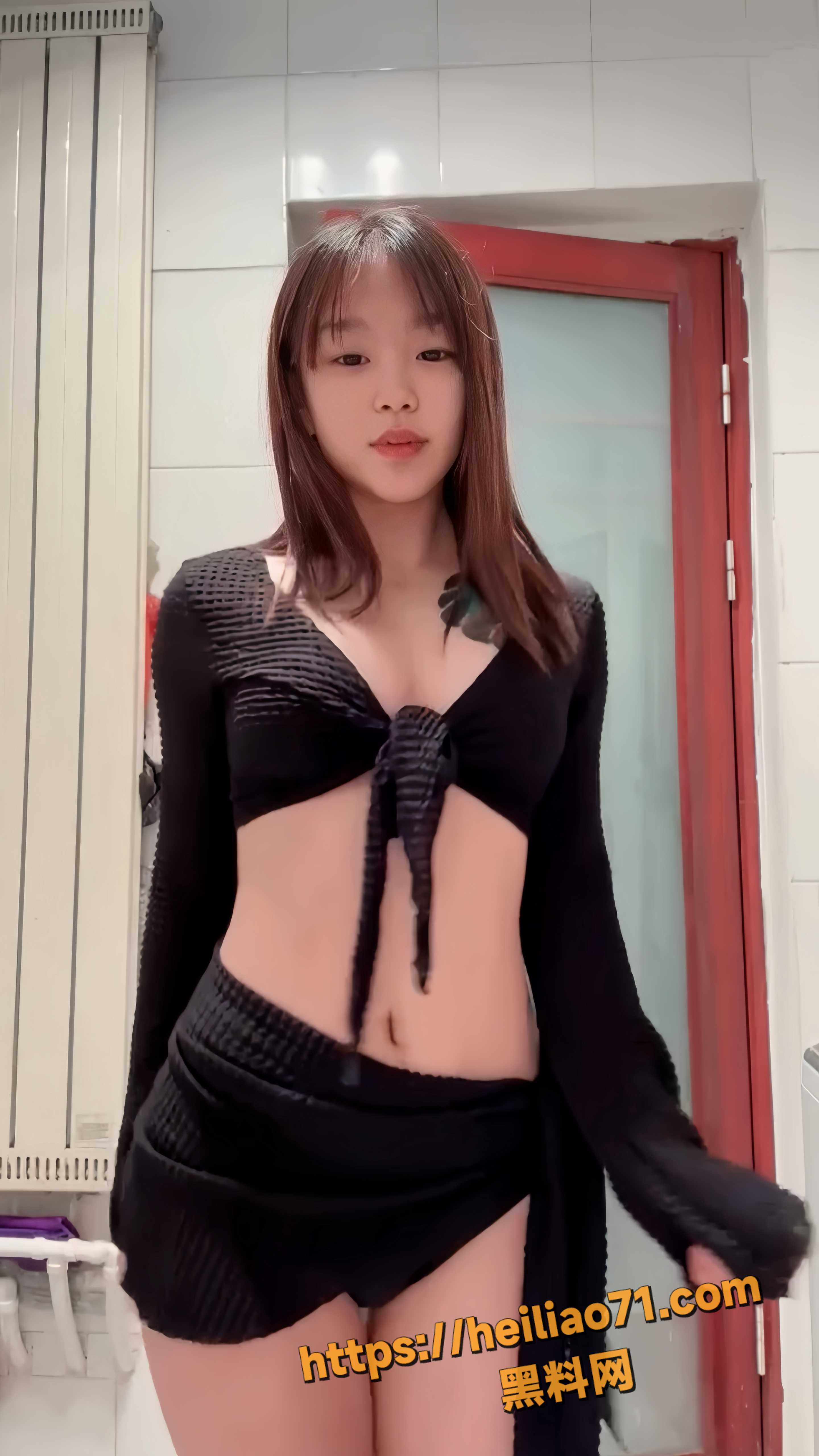蒙佳怡高清露点合集2