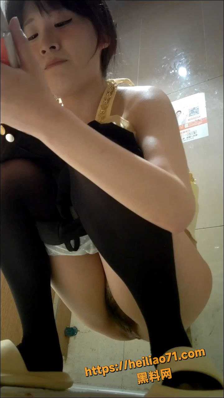 酒吧厕所偷窥合集3