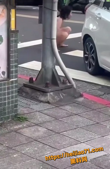 台北街头裸妹限定艺术1