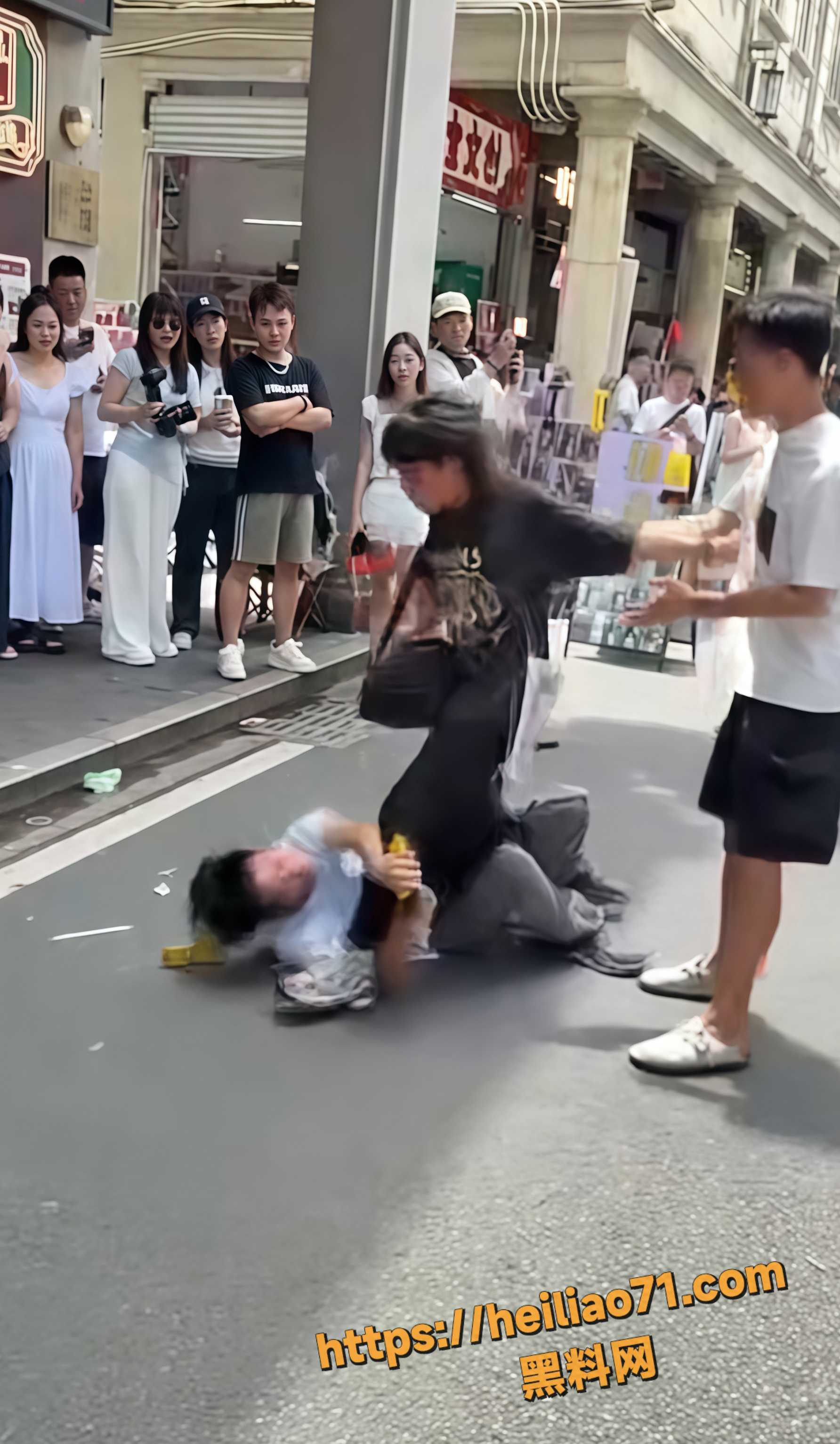 打架现场搞笑围观2