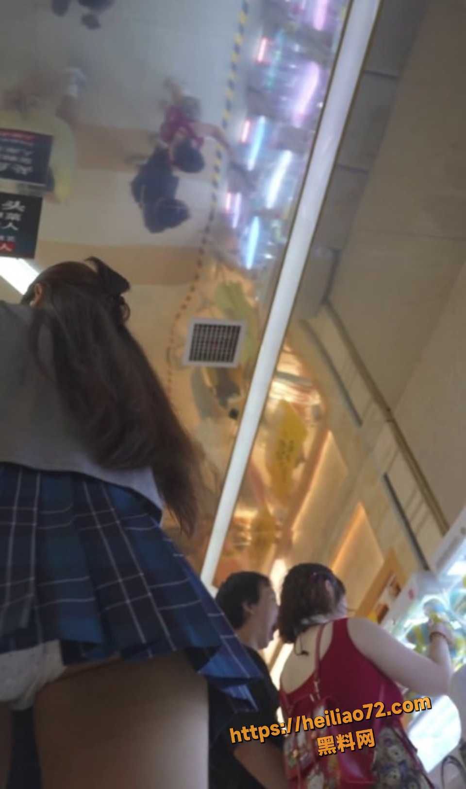 超短JK花内翘臀偷拍视频4