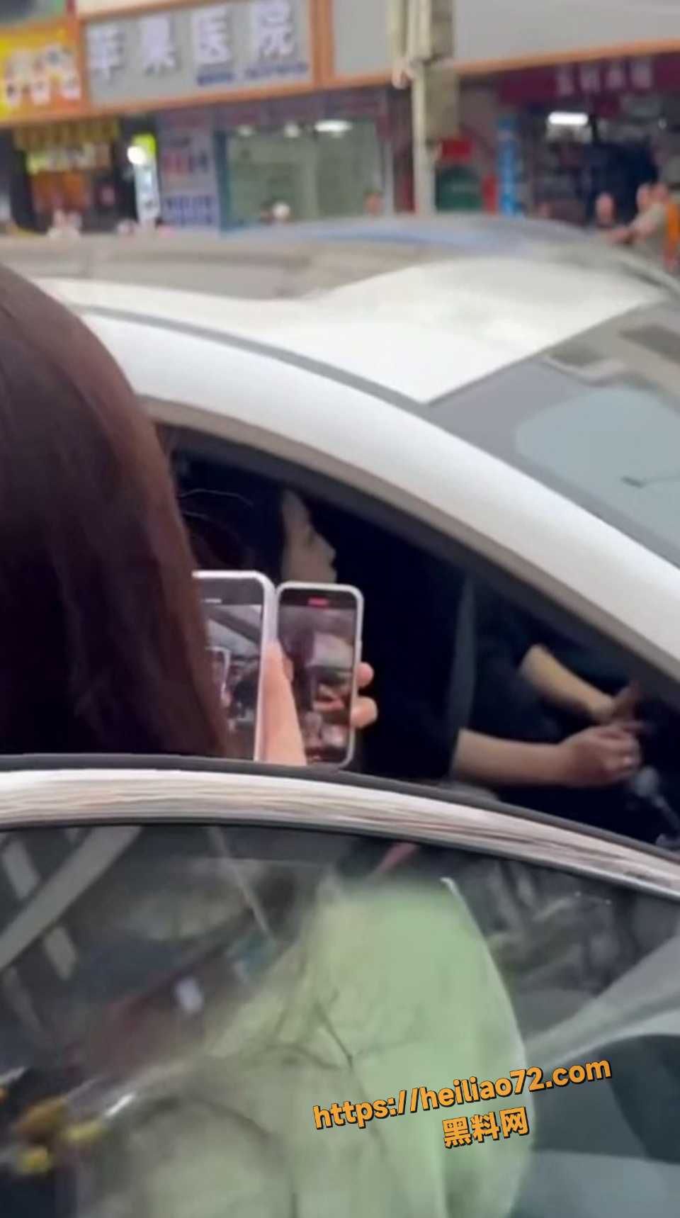 街头抓奸小三超美超淡定视频5