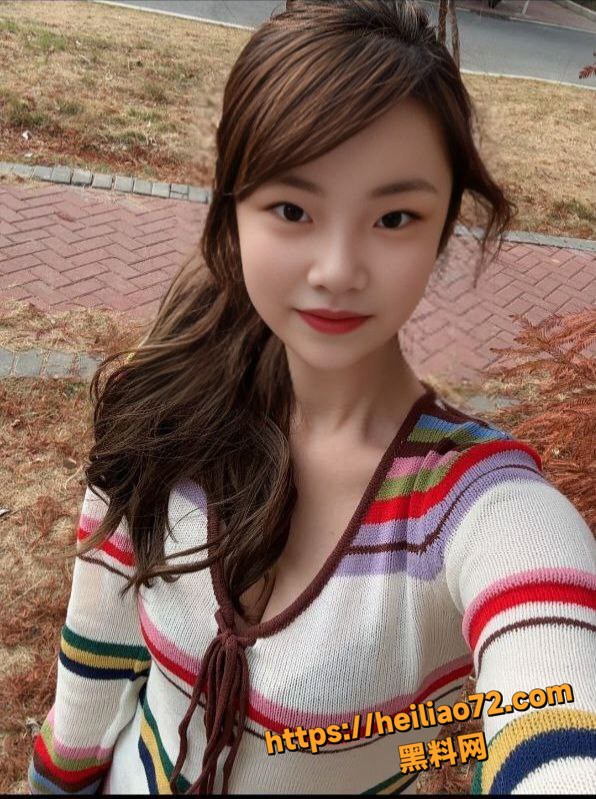 美乳翘臀4