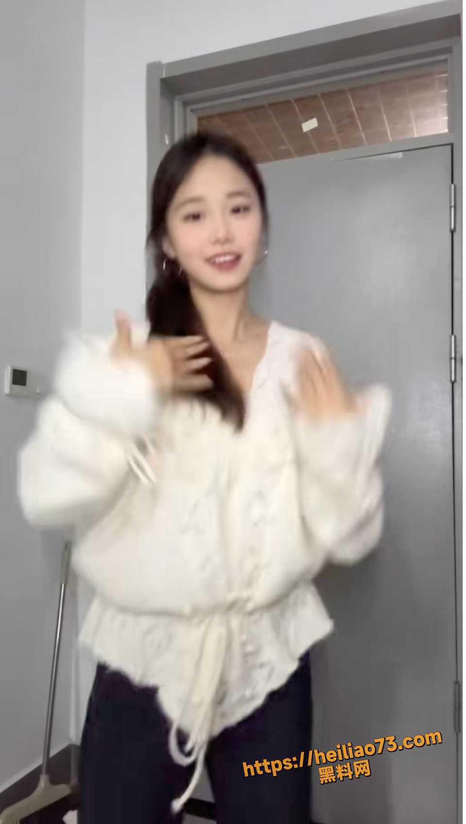 女大学生荆轲性爱视频曝光6