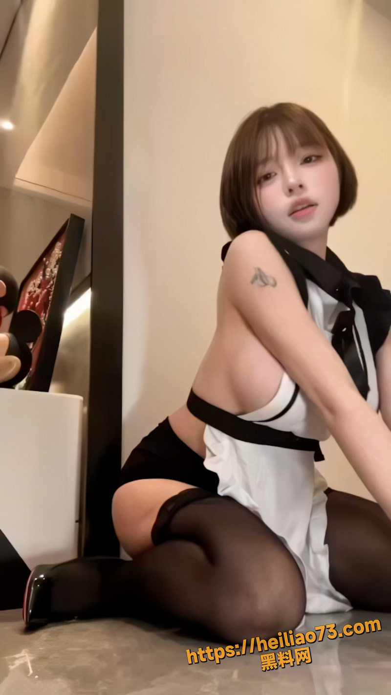 玉足